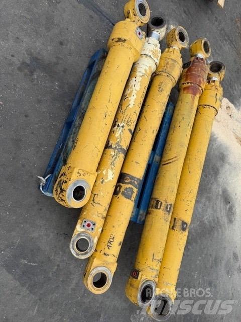 CAT 325 D Hydrauliikka