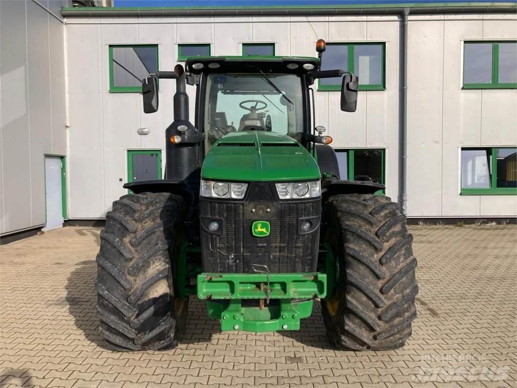 John Deere 8370R Traktorit