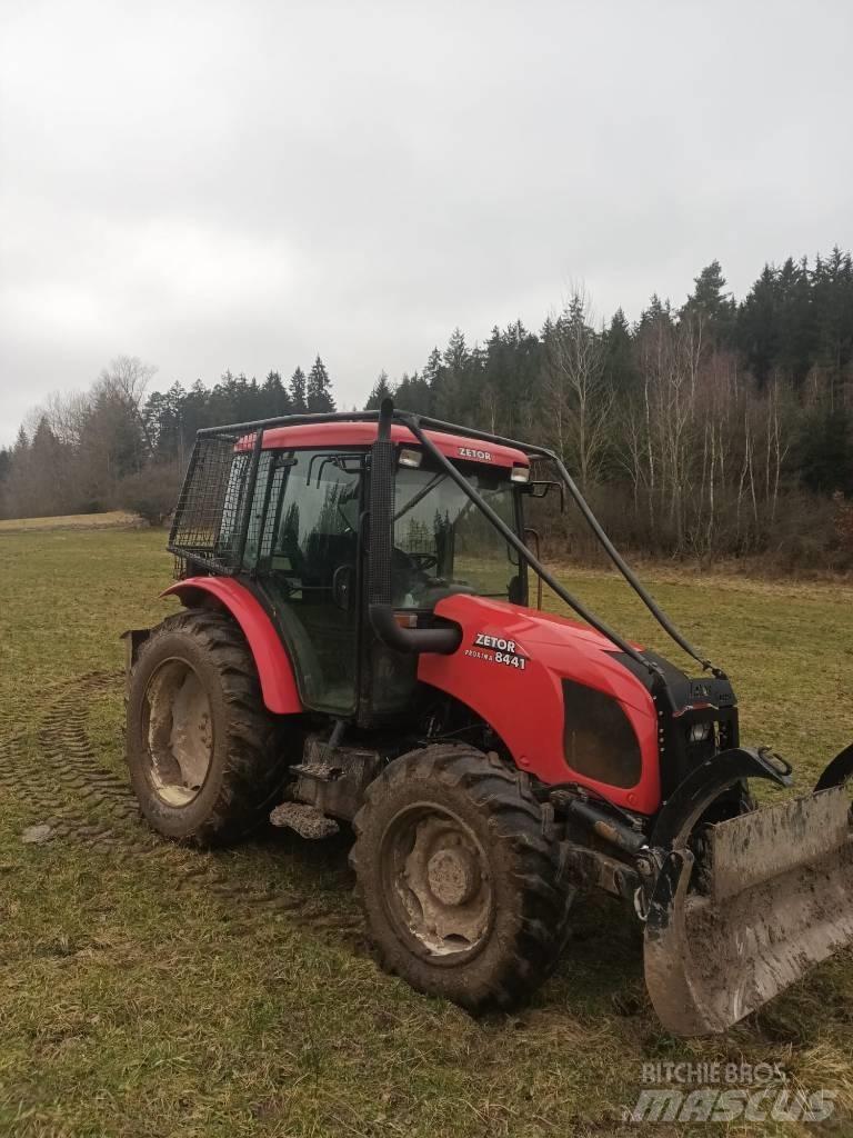 Zetor Proxima 8441 Traktorit