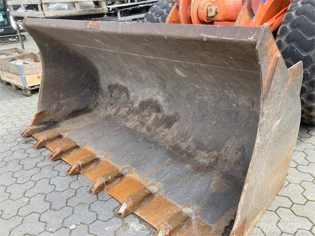 Fiat-Hitachi W 190 Pyöräkuormaajat