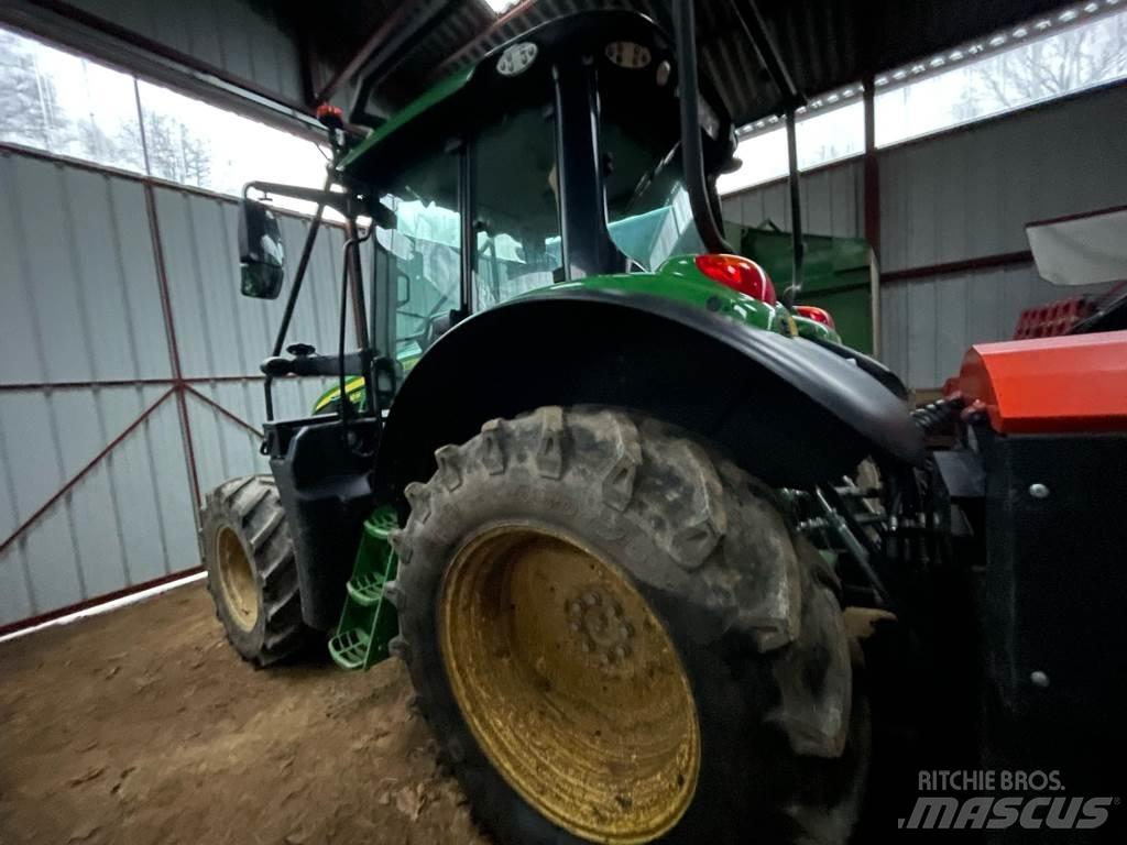 John Deere 6100 M Traktorit