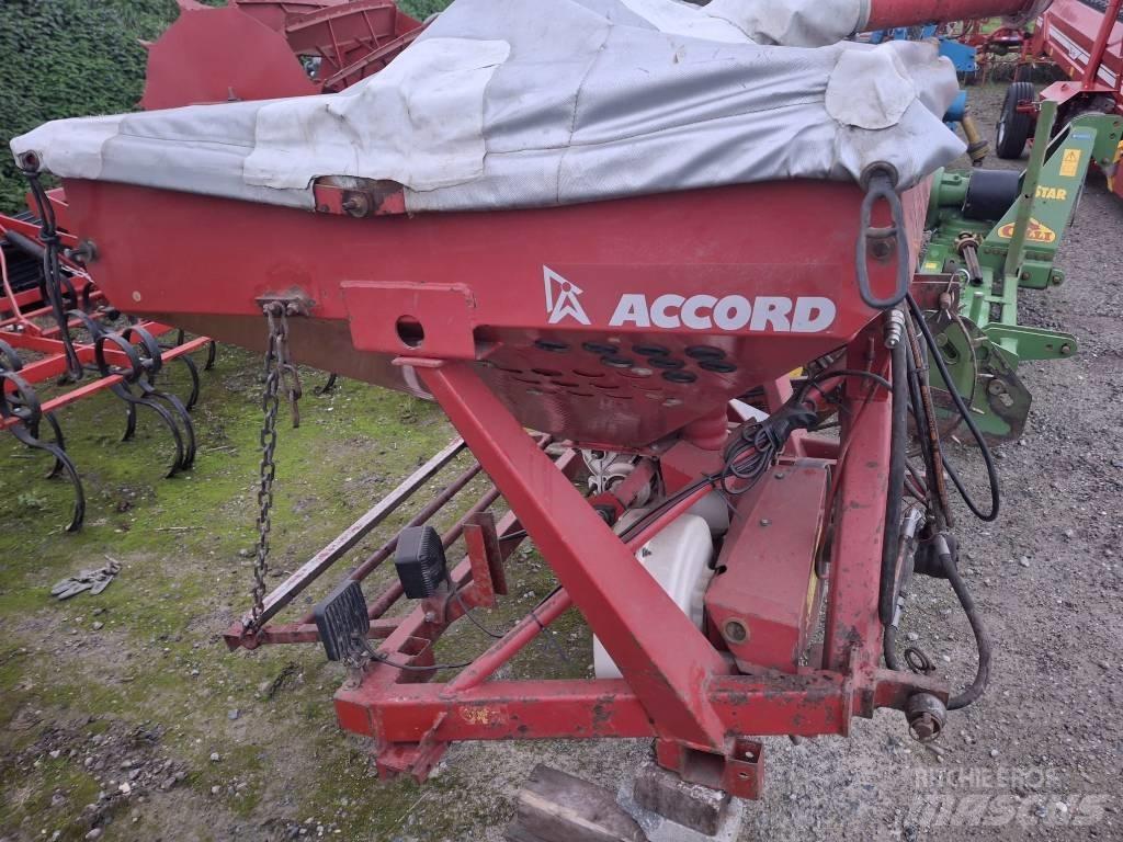 Kverneland Accord Kylvölannoittimet