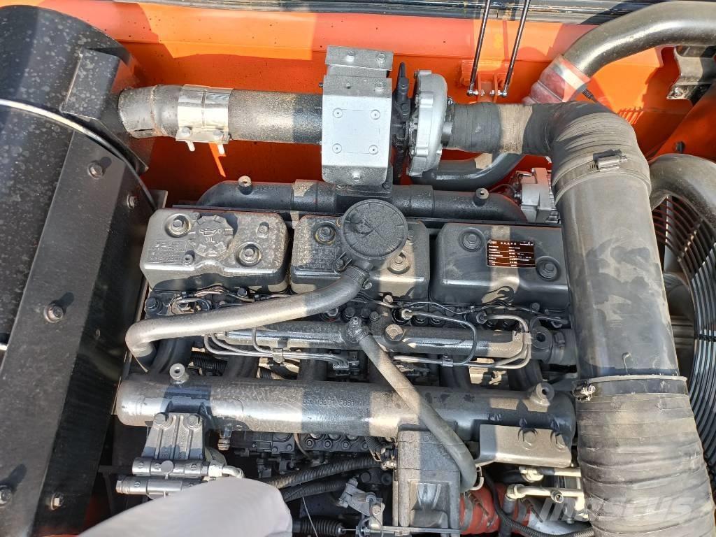 Doosan DX300-9 Telakaivukoneet
