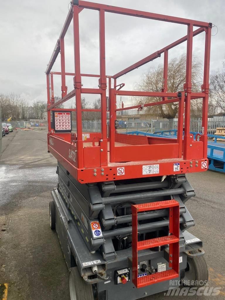 SkyJack SJ 4732 Saksilavat