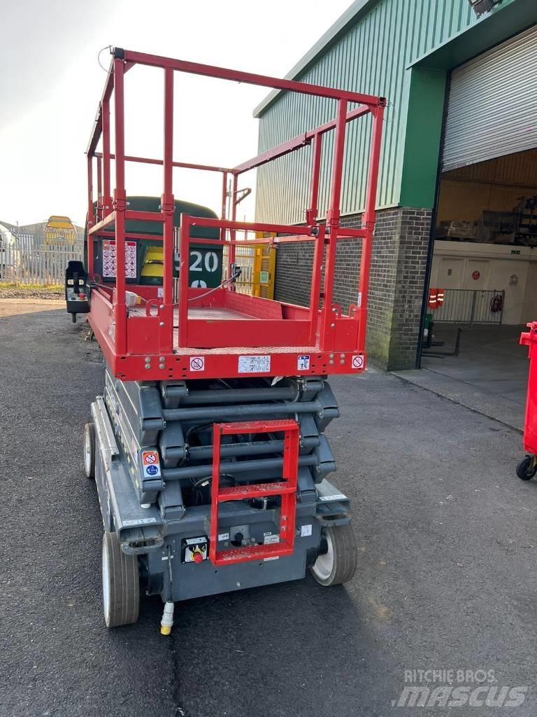 SkyJack SJ 4732 Saksilavat