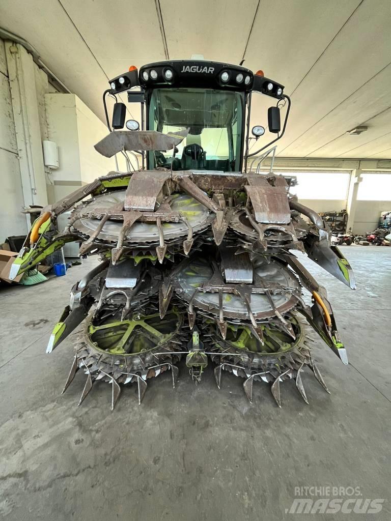 CLAAS Orbis 750 Leikkuupöydät