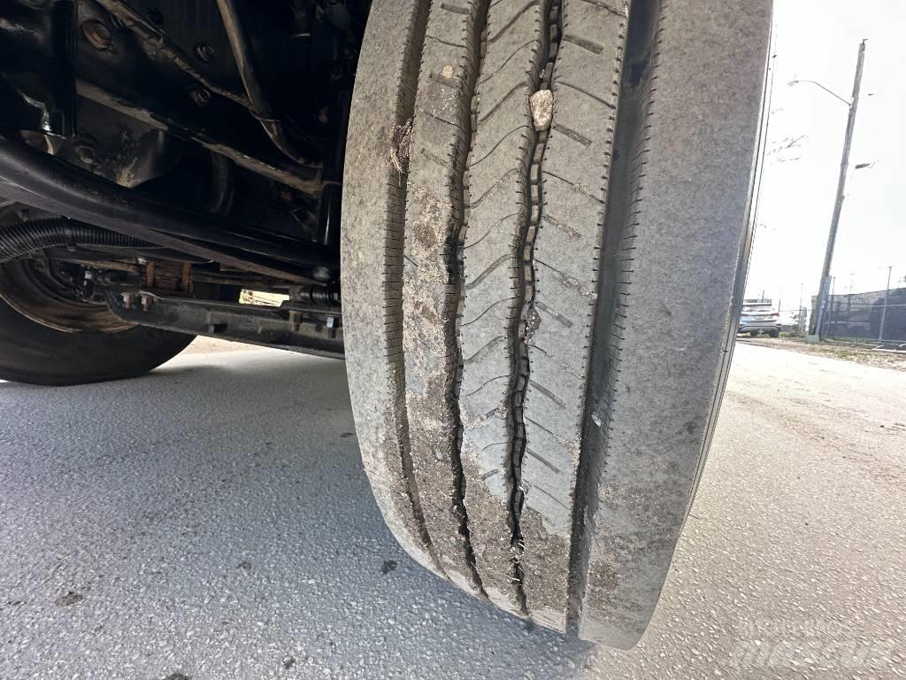 Ford F 750 XLT Säiliöautot