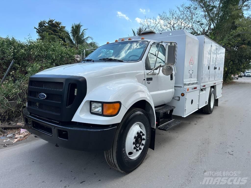 Ford F 750 XLT Säiliöautot