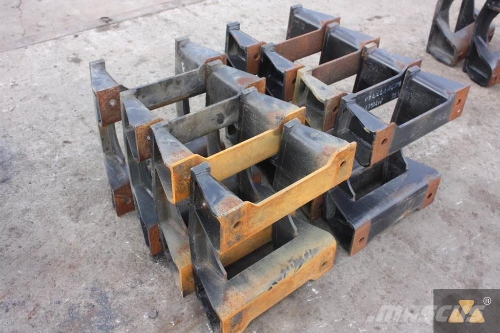 CAT Trackguards Alusta ja jousitus