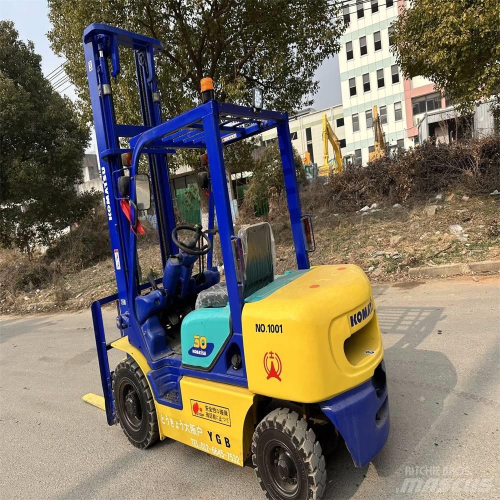 Komatsu FD30-14 Dieseltrukit