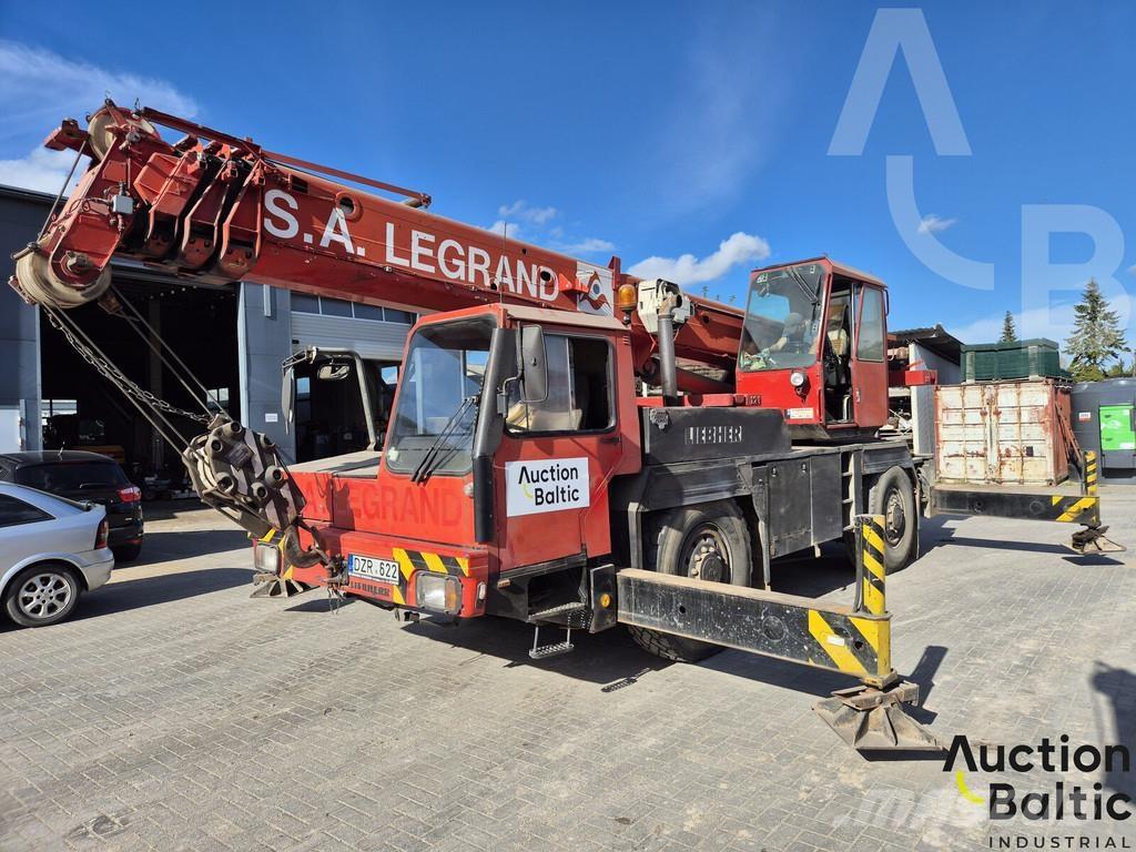 Liebherr UTM 526 Nosturiautot