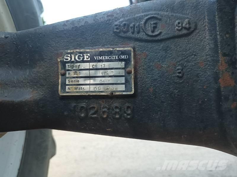 Valmet 8100 Traktorit