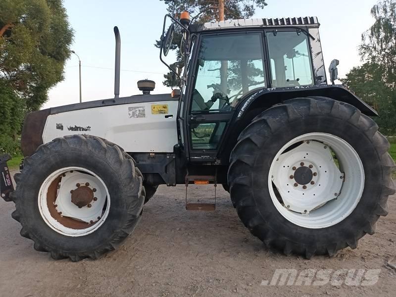 Valmet 8100 Traktorit