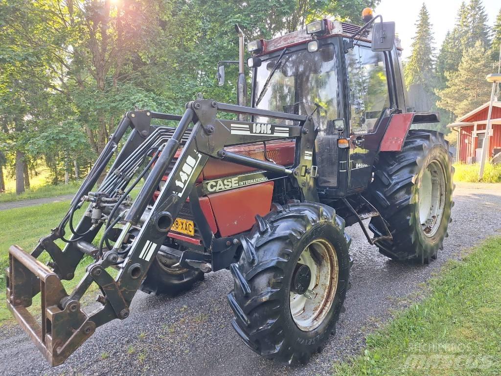 Case IH 845 XL Traktorit