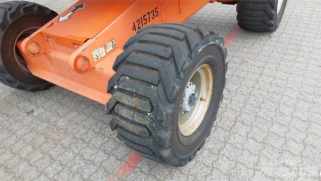 JLG 450AJ Kuukulkijat