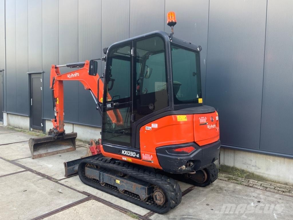 Kubota KX 030-4 Minikaivukoneet < 7t