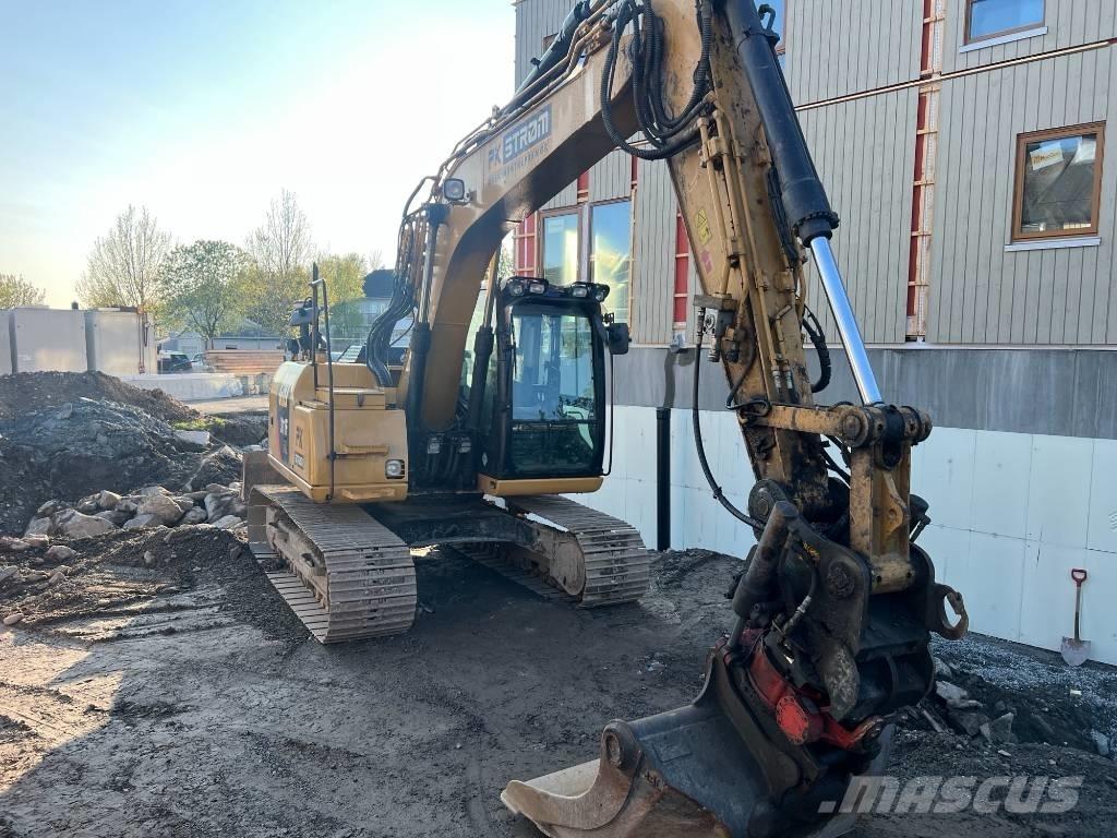 CAT 311 F LRR Telakaivukoneet