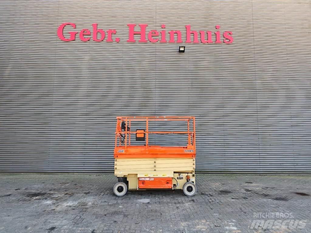 JLG 3246 ES Saksilavat