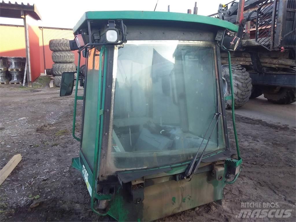 Timberjack 1710d Ohjaamo ja sisusta