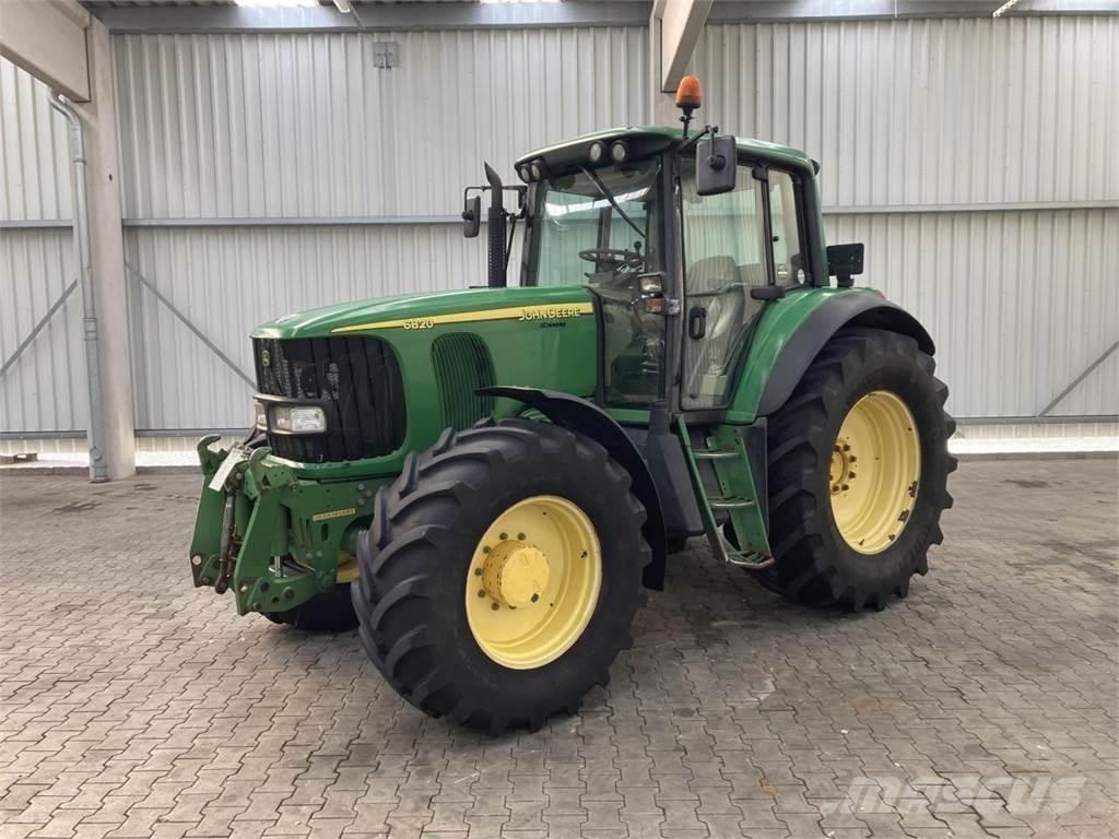 John Deere 6820 Traktorit