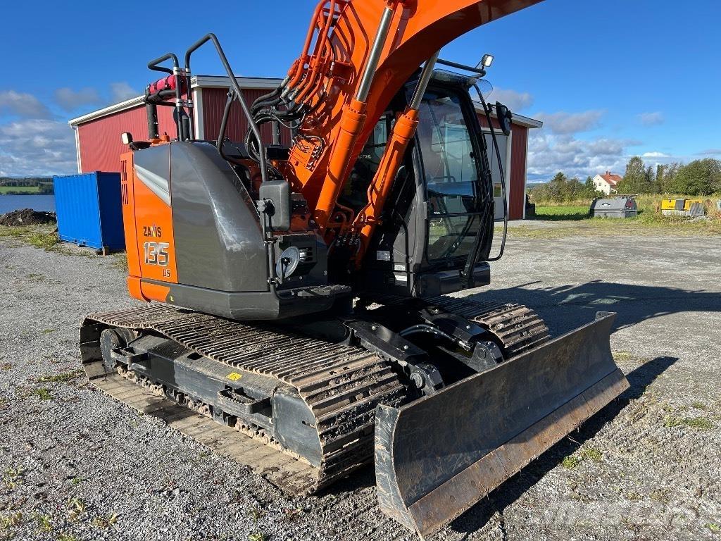 Hitachi ZX 135 US-7 Telakaivukoneet