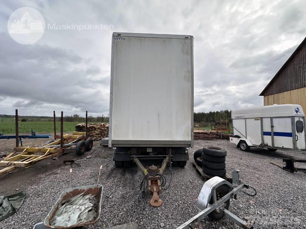 NTM UTP-39L Umpikoriperävaunut