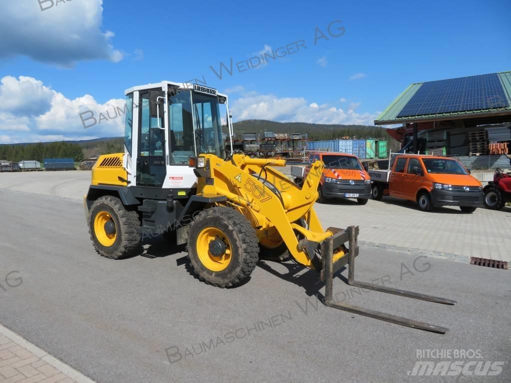 Liebherr L 507 Pyöräkuormaajat