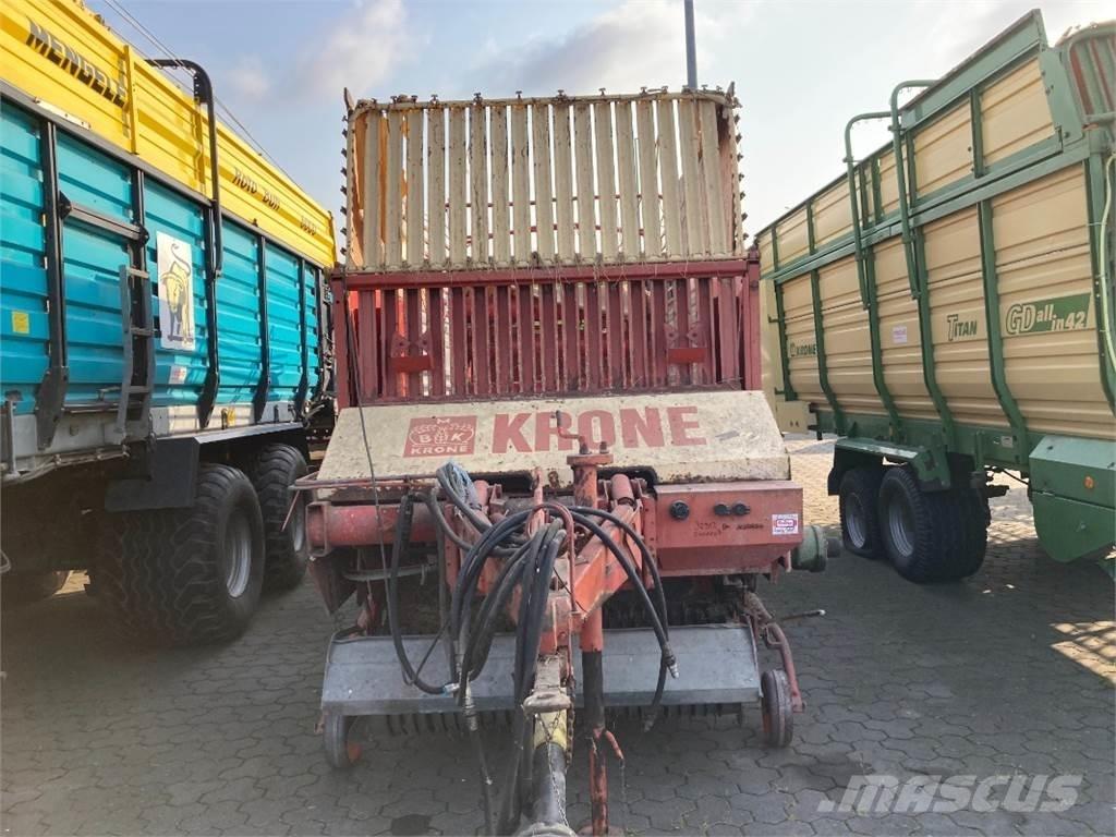Krone Turbo 5000 Keräävät noukinvaunut ja silppurivaunut