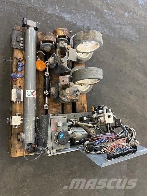 SkyJack SJ II 3219 Saksilavat