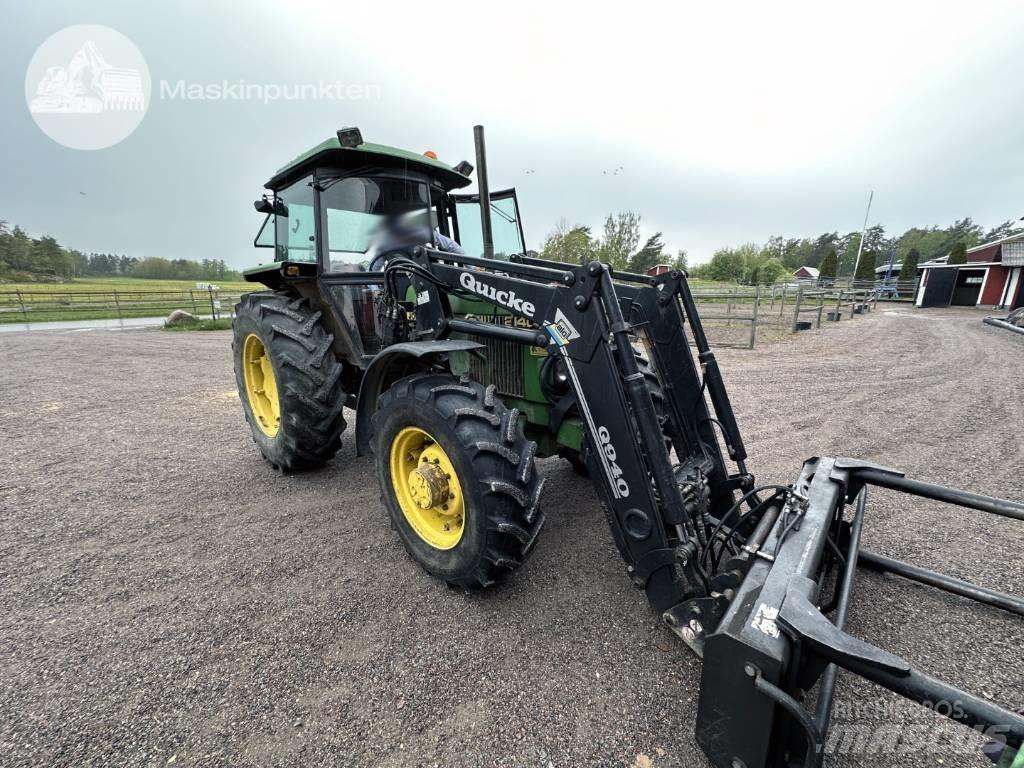 John Deere 2140 Traktorit