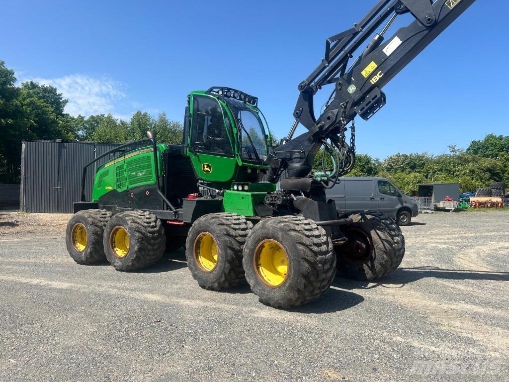 John Deere 1270 G Harvesterit
