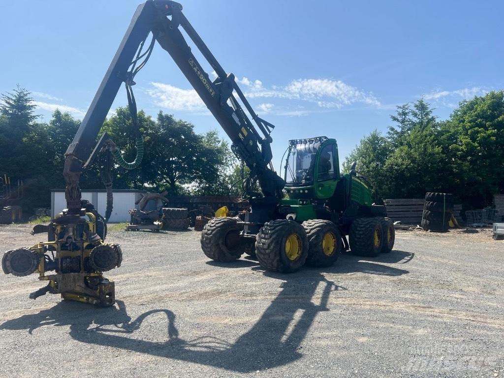 John Deere 1270 G Harvesterit