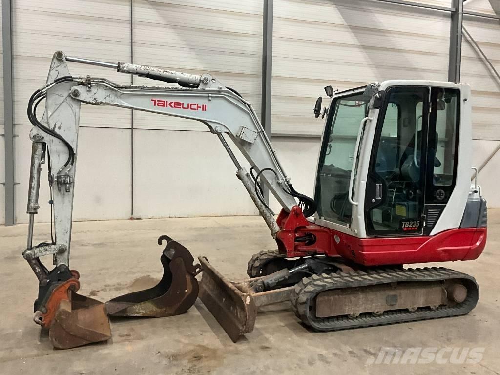 Takeuchi TB 235 Minikaivukoneet < 7t