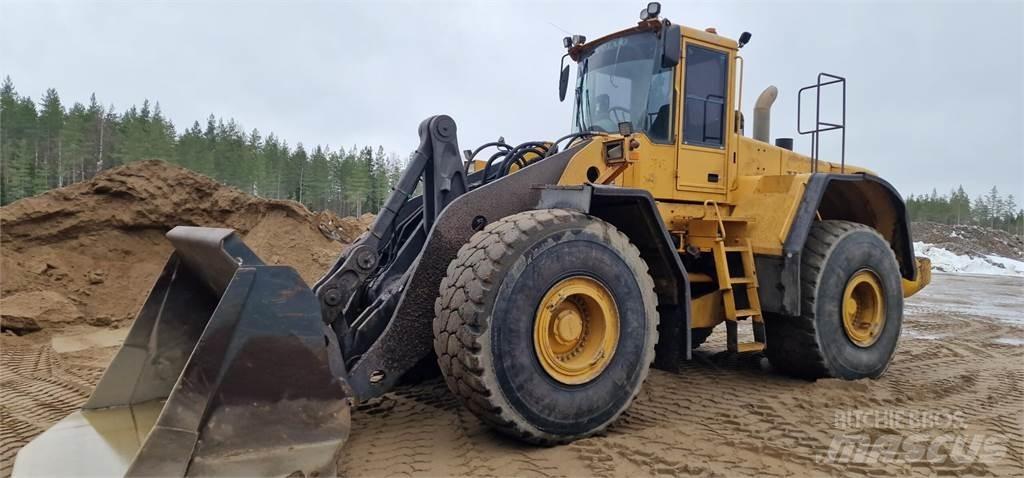 Volvo L220E Pyöräkuormaajat