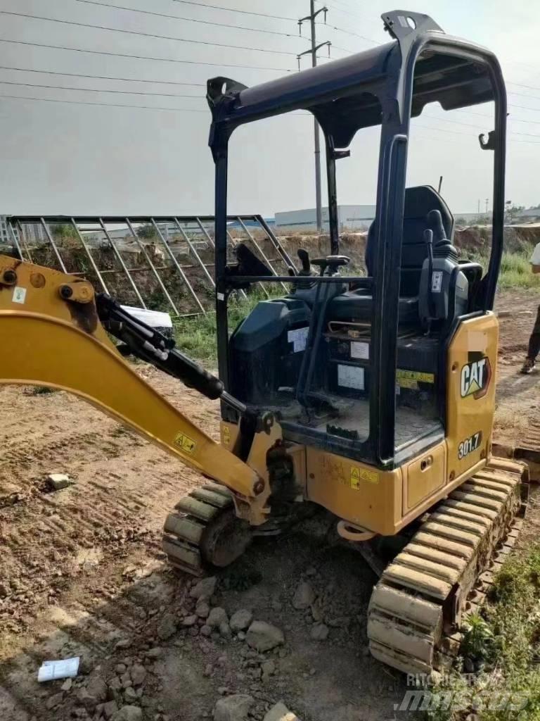 CAT 301.7 Minikaivukoneet < 7t