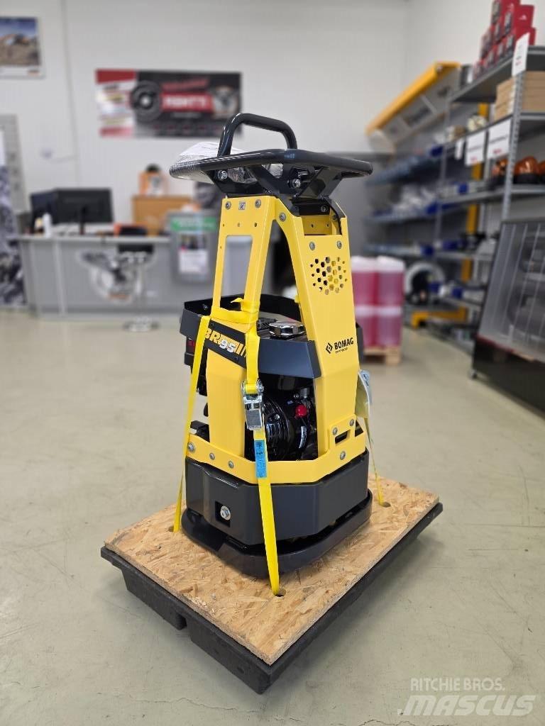 Bomag BR 95 Tärylevyt