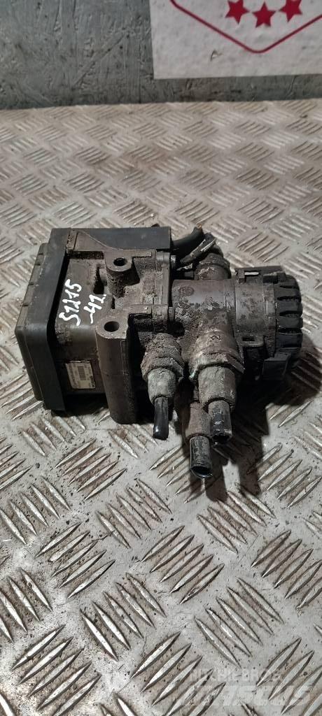 Scania R 440 1879275 Jarrut