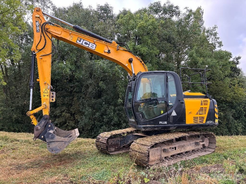 JCB JS 131 LC Telakaivukoneet
