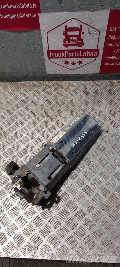 Scania 94 D.   1427567 Ohjaamot ja sisustat