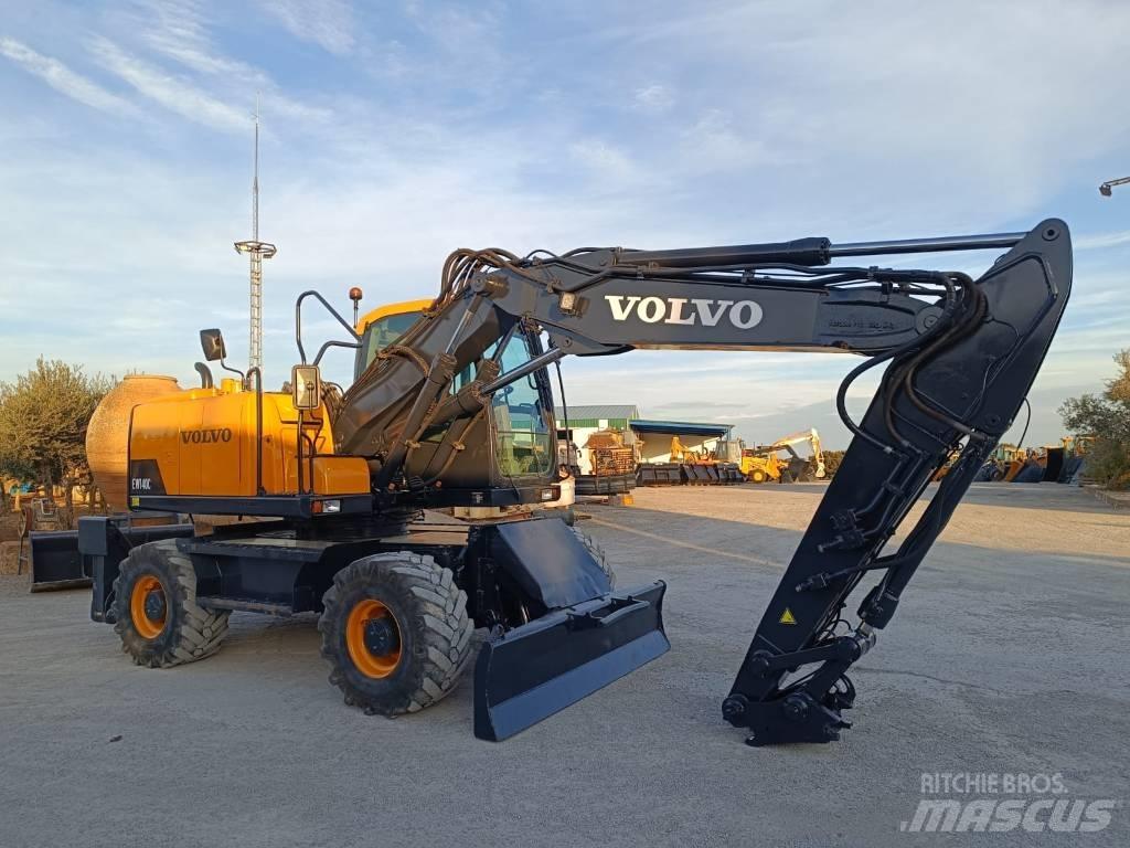 Volvo EW 140 C Pyöräkaivukoneet