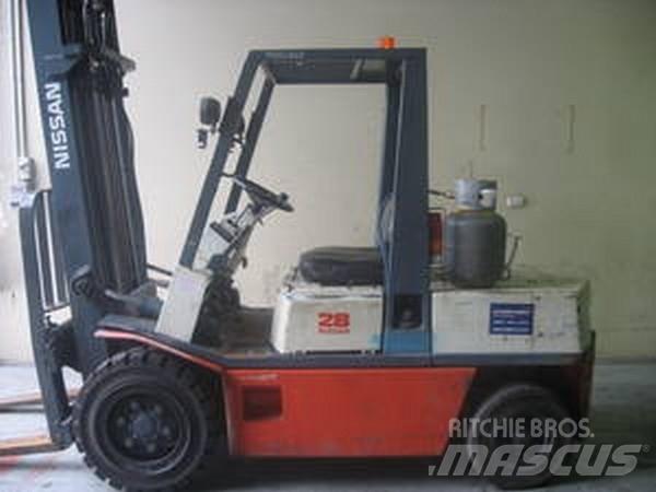 Nissan Nissan Muut haarukkatrukit
