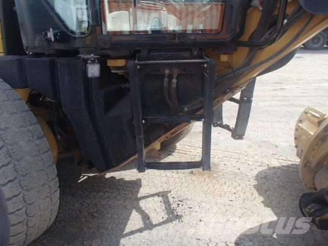 CAT 140 M VHP Plus Tiehöylät