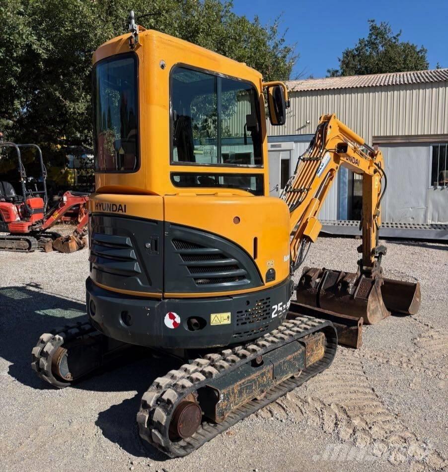 Hyundai R25Z-9 AK Minikaivukoneet < 7t