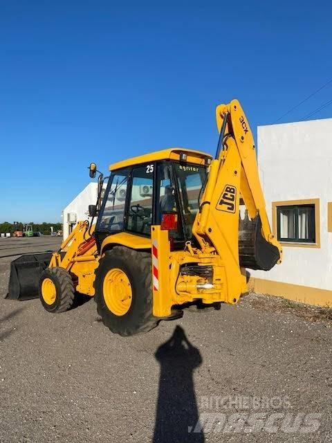 JCB 3 CX Kaivurikuormaajat