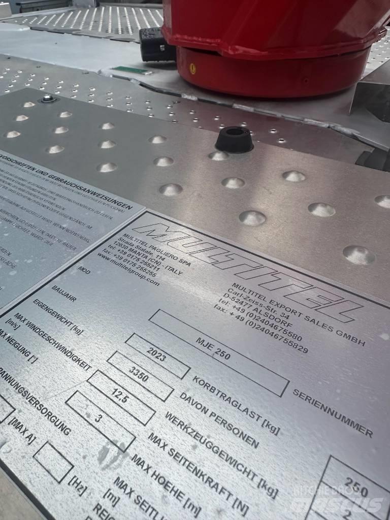 Multitel MJE250 Nostolava-autot