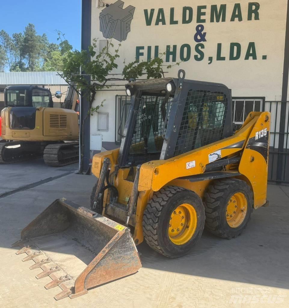 Gehl R 135 Liukuohjatut kuormaajat