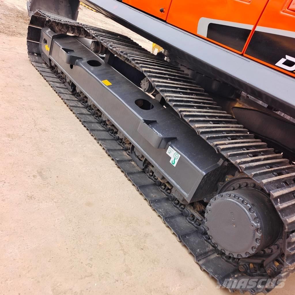 Doosan DX 300 LC Telakaivukoneet