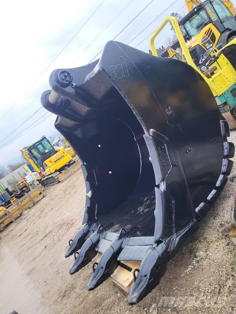 Komatsu Winkelbauer Kaivuulaitteet