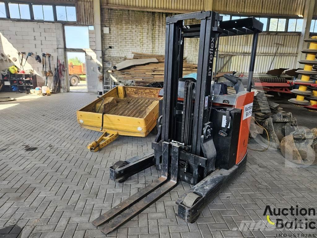 BT RRE 140B Työntömastotrukit
