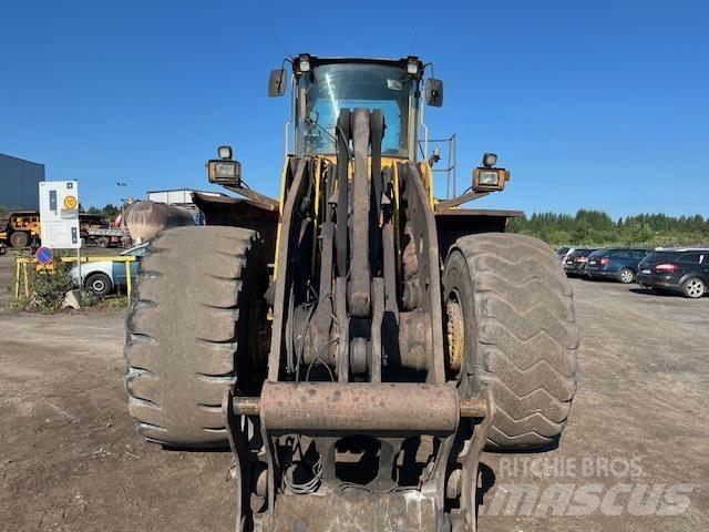 Volvo L220D Pyöräkuormaajat